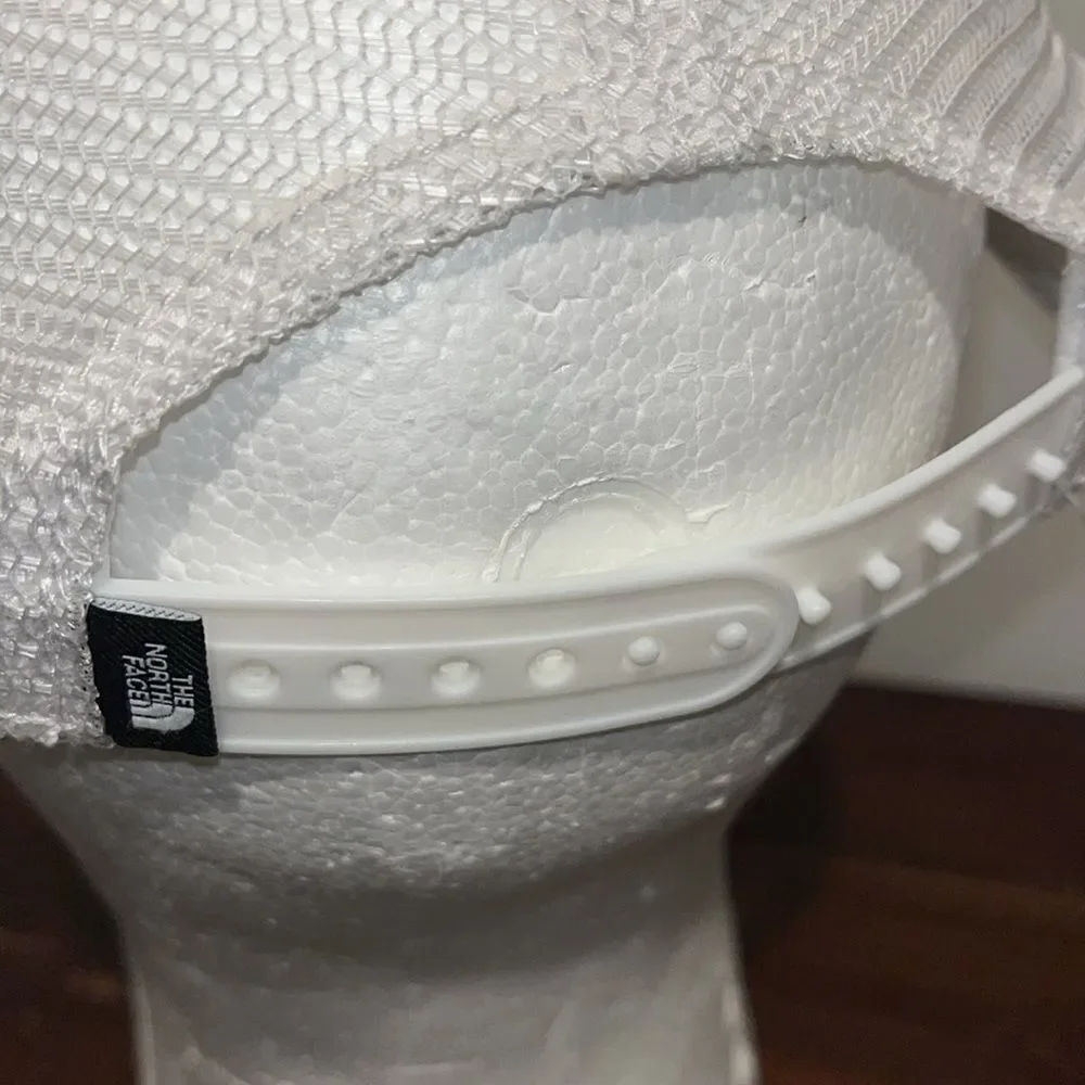 Old school North Face SnapBack mesh trucker low profile cap hat CSL Seqirus